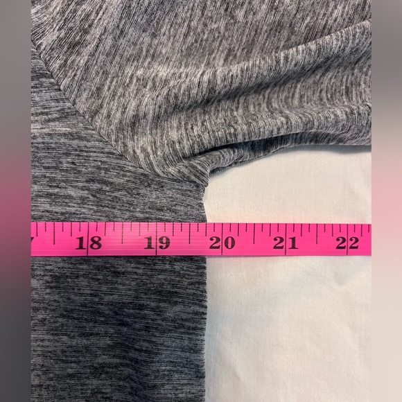 NWT Fortune + Ivy Women Gray 3/4 Sleeve Blouse Silky Flowing size medium - Picture 5 of 7